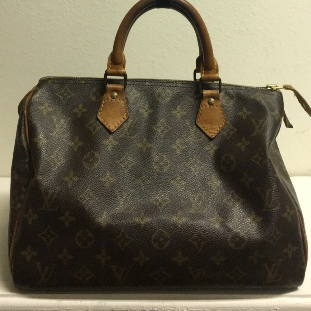 Louis Vuitton monogram speedy 30 satchel bag